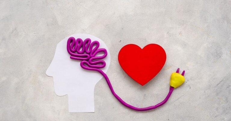 Corazón, cerebro y emoción: ¿tres problemas o una sola red que envejece?